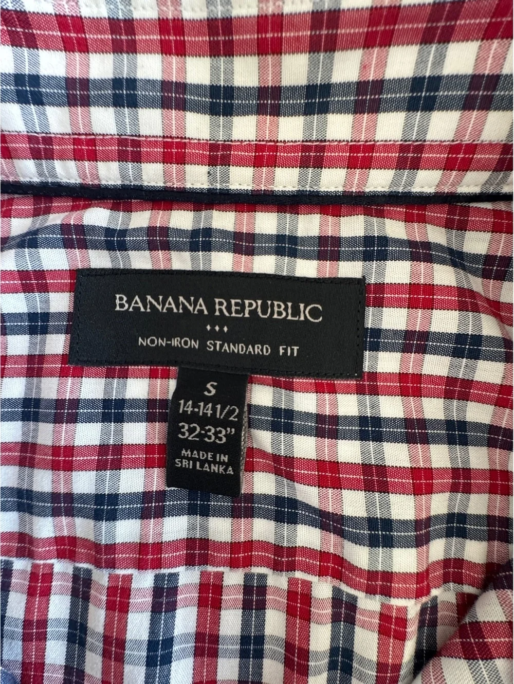 Banana Republic Men’s Check Button Down Navy & Red size Small